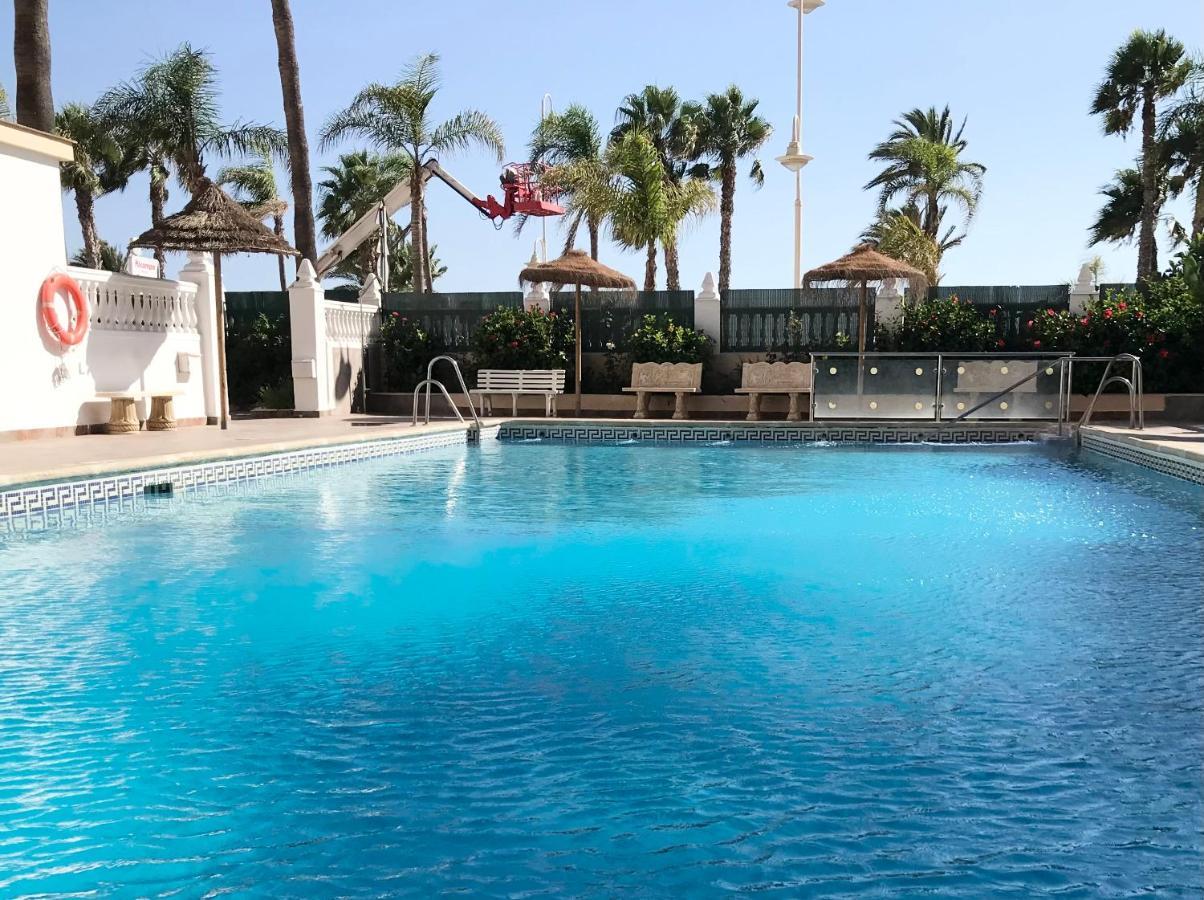 Apartamento 2 Dormitorios En Primera Linea De Playa San Cristobal Almuñécar Zewnętrze zdjęcie